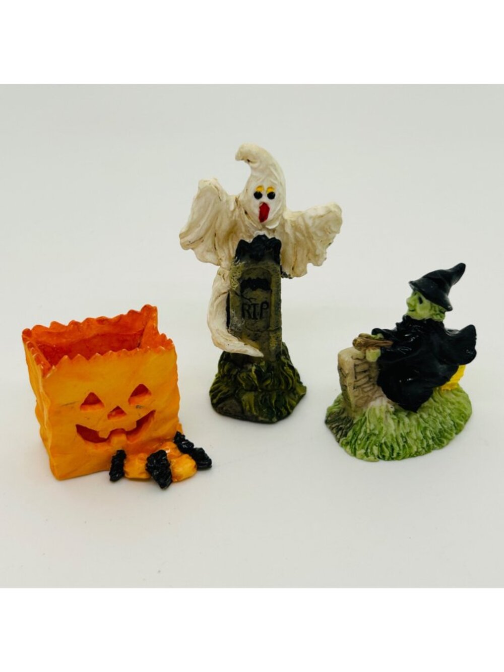 Vintage Miniature Halloween Figurines Ghost Witch Pumpkin Resin Village Decor - Picture 9 of 10